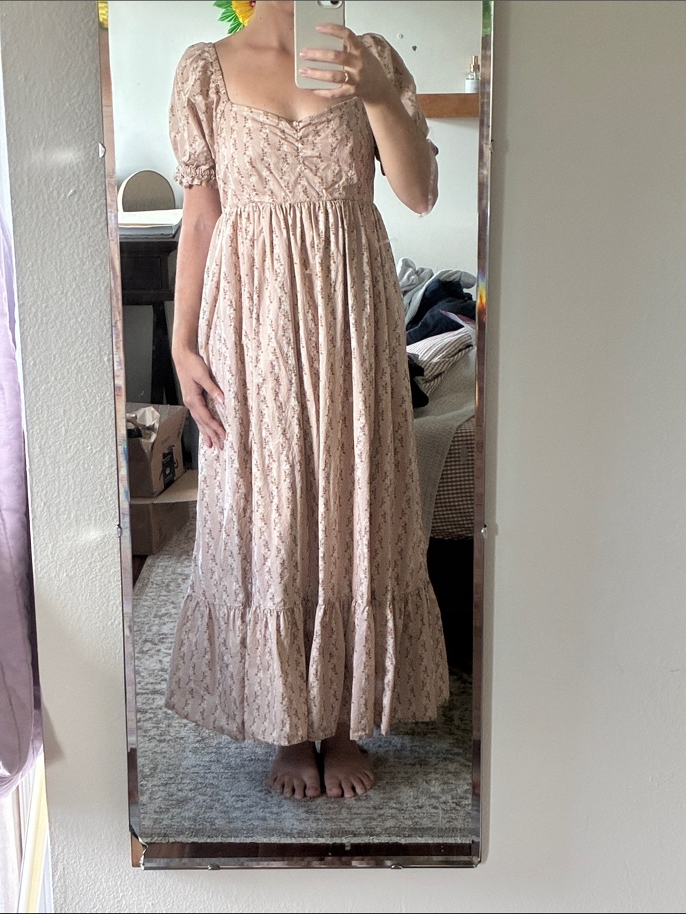 Noralee chloe Beige Floral Maxi Dress with Puff Sleeves - Picture 2 of 5